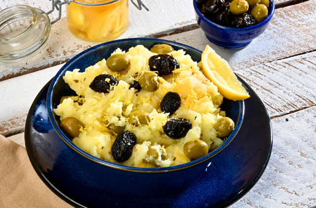 Photo Purée de pommes de terre aux citrons confits et olives
